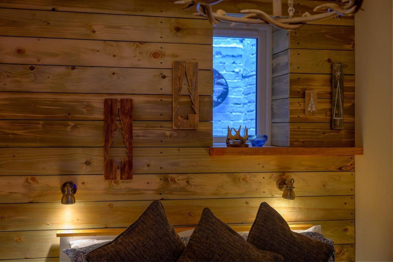 Anastasia'S Secret! Cupar Swiss Alpine Style Apartment Exterior photo